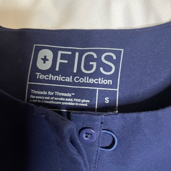 Figs Navy Technical Collection Scrub Top size S - Picture 2 of 4